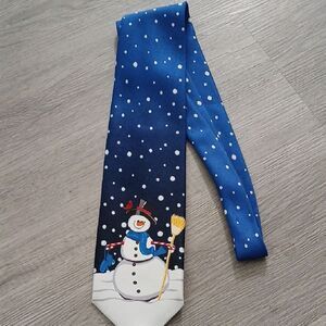 Men's Navy and Royal Blue Holiday Snow Snowman Tie EUC